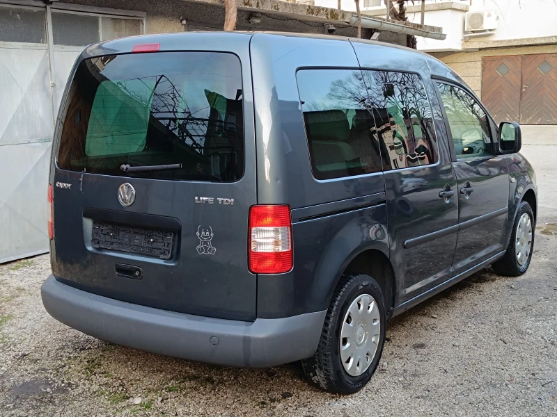 VW Caddy 1.9TDI/105/Климатик/Подгрев , снимка 4 - Автомобили и джипове - 49598393