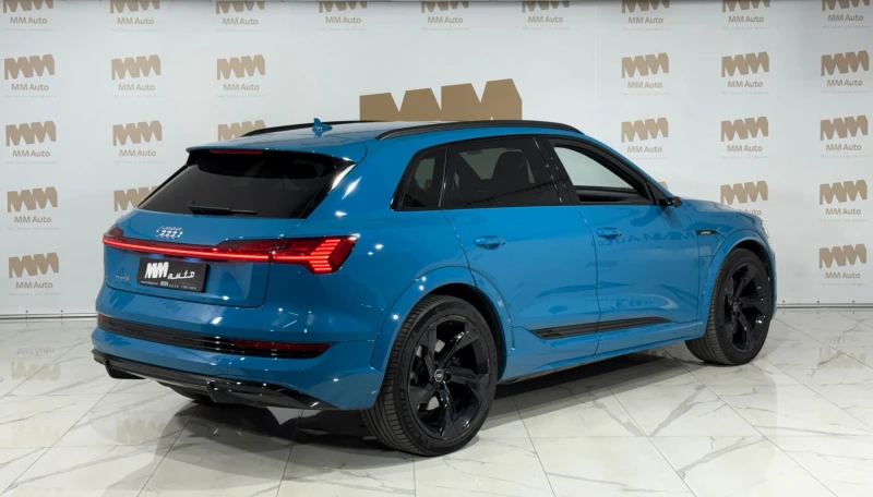 Audi E-Tron S* 2xSline* Bang&Olufsen* HuD* Pano* Matrix, снимка 2 - Автомобили и джипове - 51731496