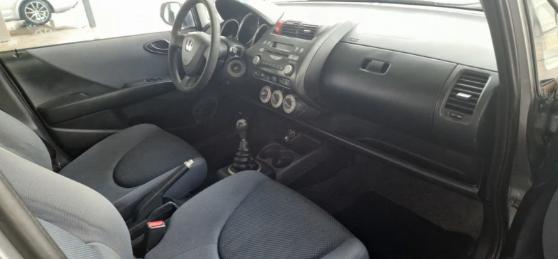Honda Jazz, снимка 7 - Автомобили и джипове - 52343606