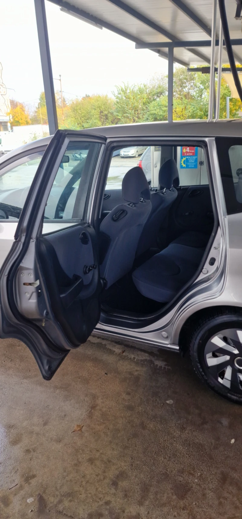 Honda Jazz, снимка 4 - Автомобили и джипове - 52343606