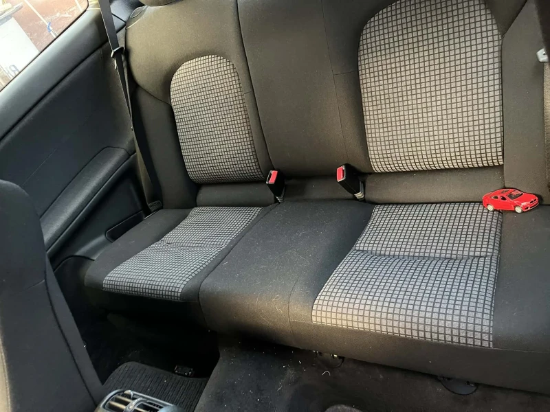 Mercedes-Benz C 200, снимка 12 - Автомобили и джипове - 52482382