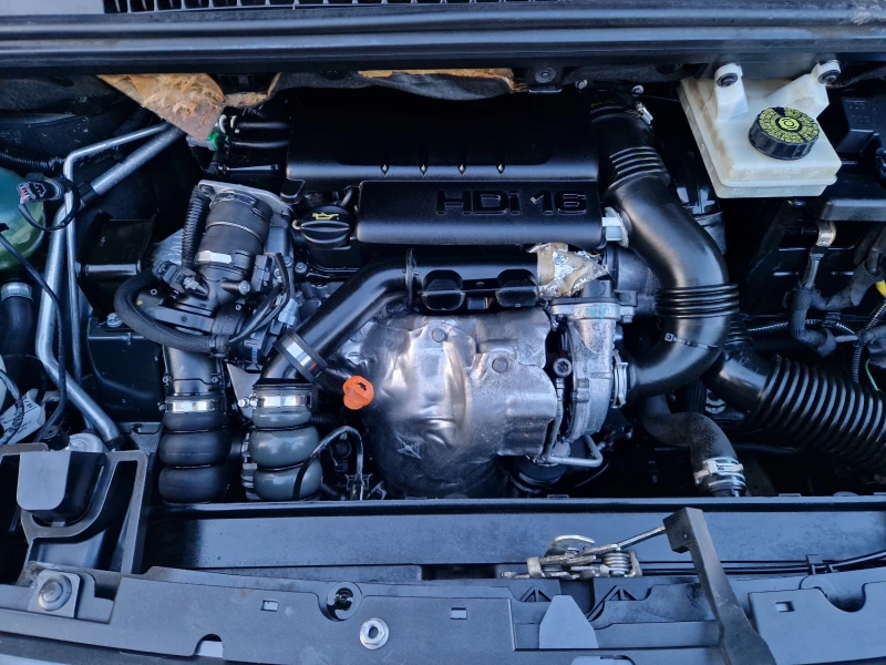 Peugeot 5008 1, 6HDI/16v, снимка 14 - Автомобили и джипове - 52859923