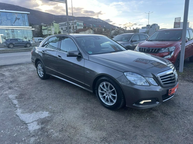 Mercedes-Benz E 350 CGI DISTRONIC CAMERA 7G-PLUS, снимка 2 - Автомобили и джипове - 53118625