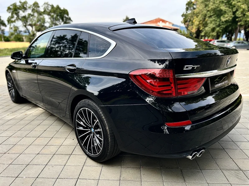 BMW 530 НЕРАЗЛИЧИМ ОТ НОВ, снимка 3 - Автомобили и джипове - 53240817