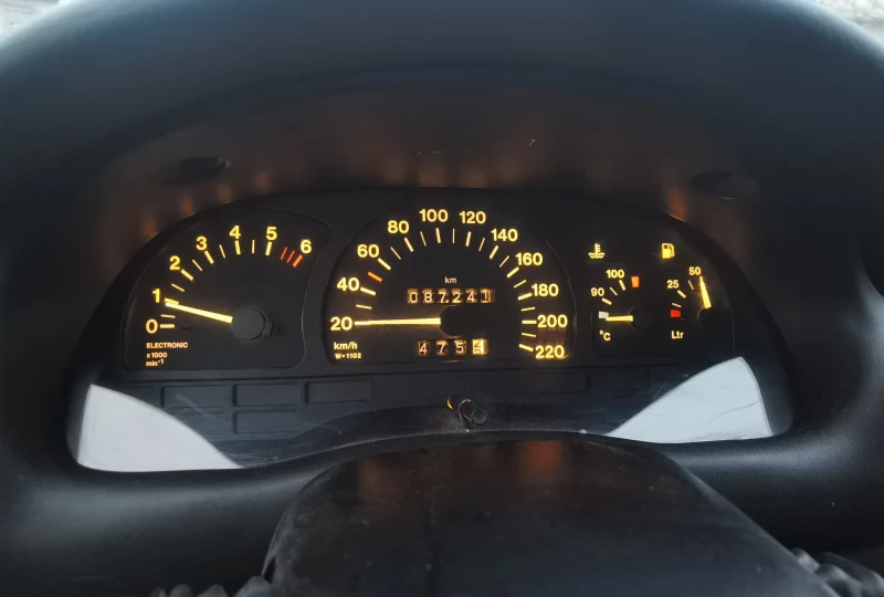 Opel Astra 1.7TD 87000km!!!, снимка 10 - Автомобили и джипове - 53473440