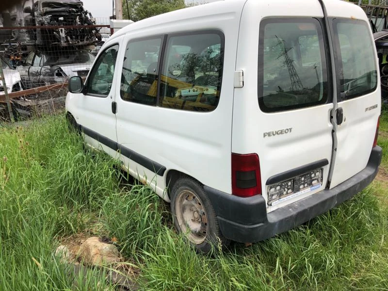 Peugeot Partner 1.6i- 1.6hdi, снимка 17 - Автомобили и джипове - 4271765