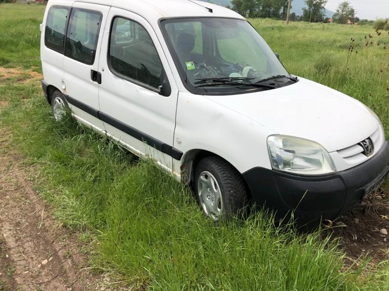 Peugeot Partner 1.6i- 1.6hdi, снимка 15 - Автомобили и джипове - 4271765