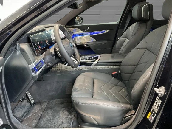 BMW i7 M60 xDrive = Shadow Line =  | Mobile.bg   5