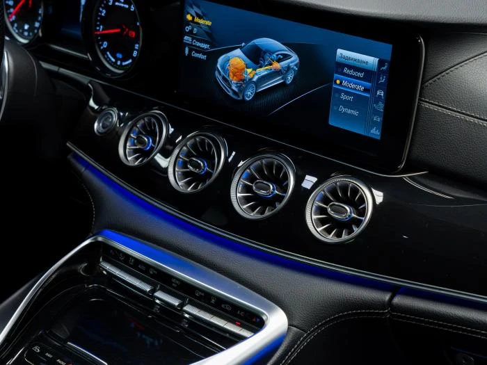 Mercedes-Benz AMG GT 43 4MATIC+ * BURM* 360CAM* HUD* , снимка 14 - Автомобили и джипове - 56079378