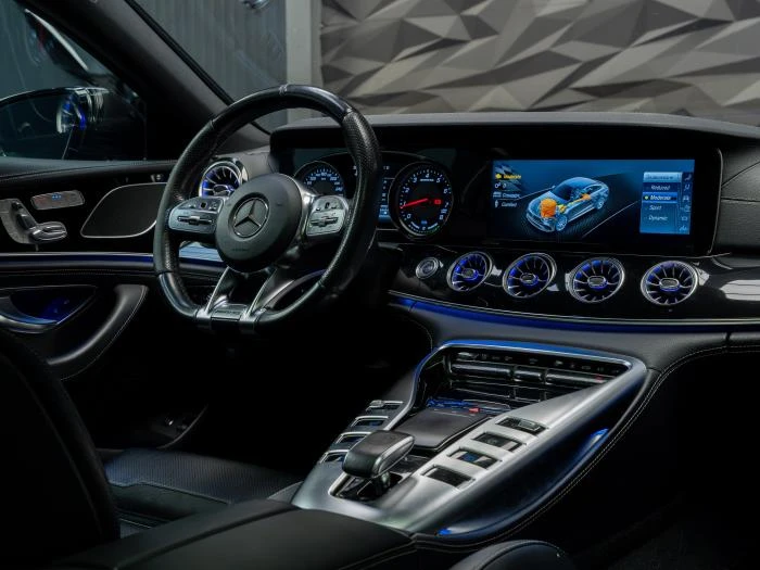 Mercedes-Benz AMG GT 43 4MATIC+ * BURM* 360CAM* HUD* , снимка 15 - Автомобили и джипове - 56079378