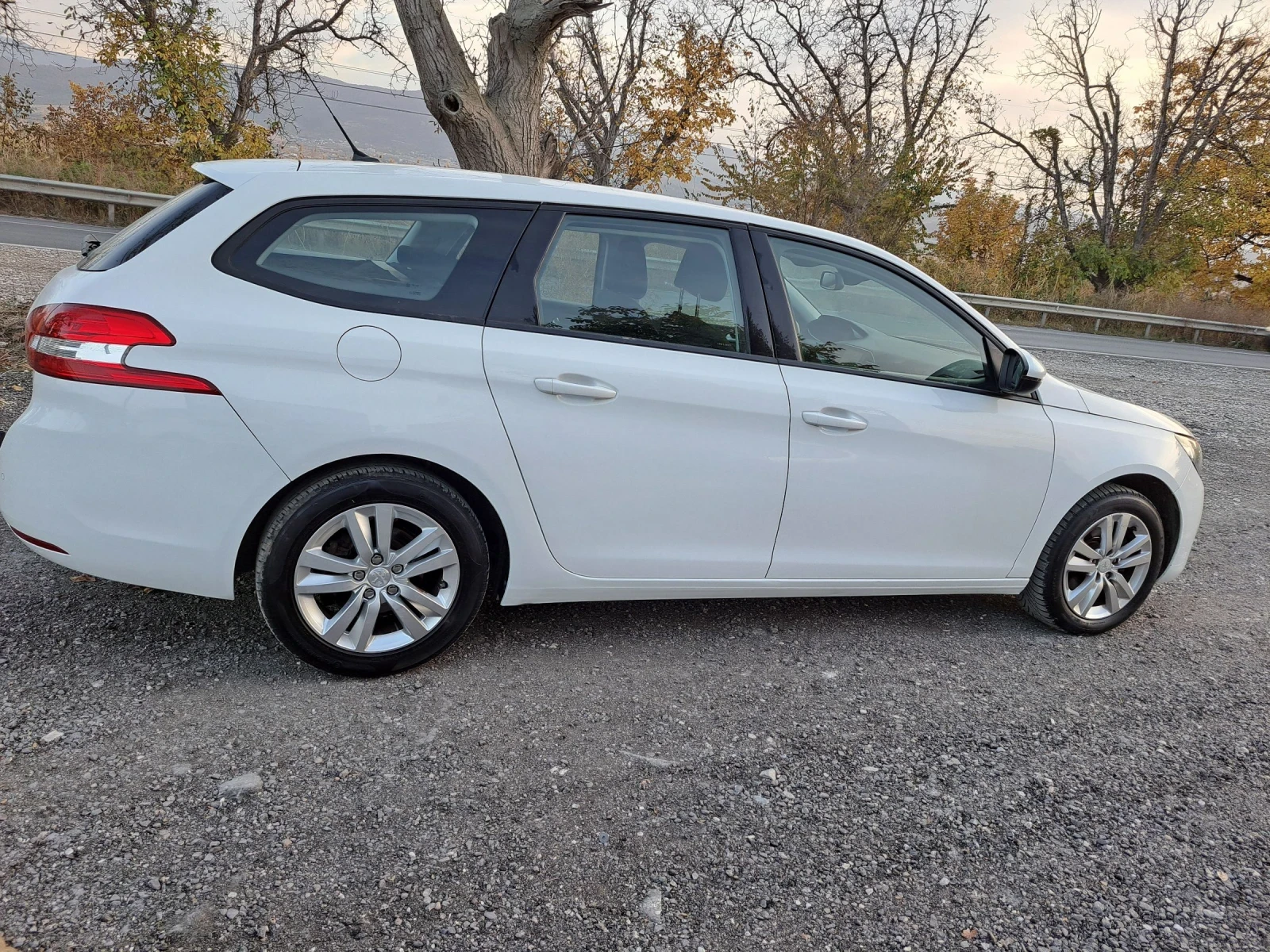 Peugeot 308 1.6 HDI - изображение 7