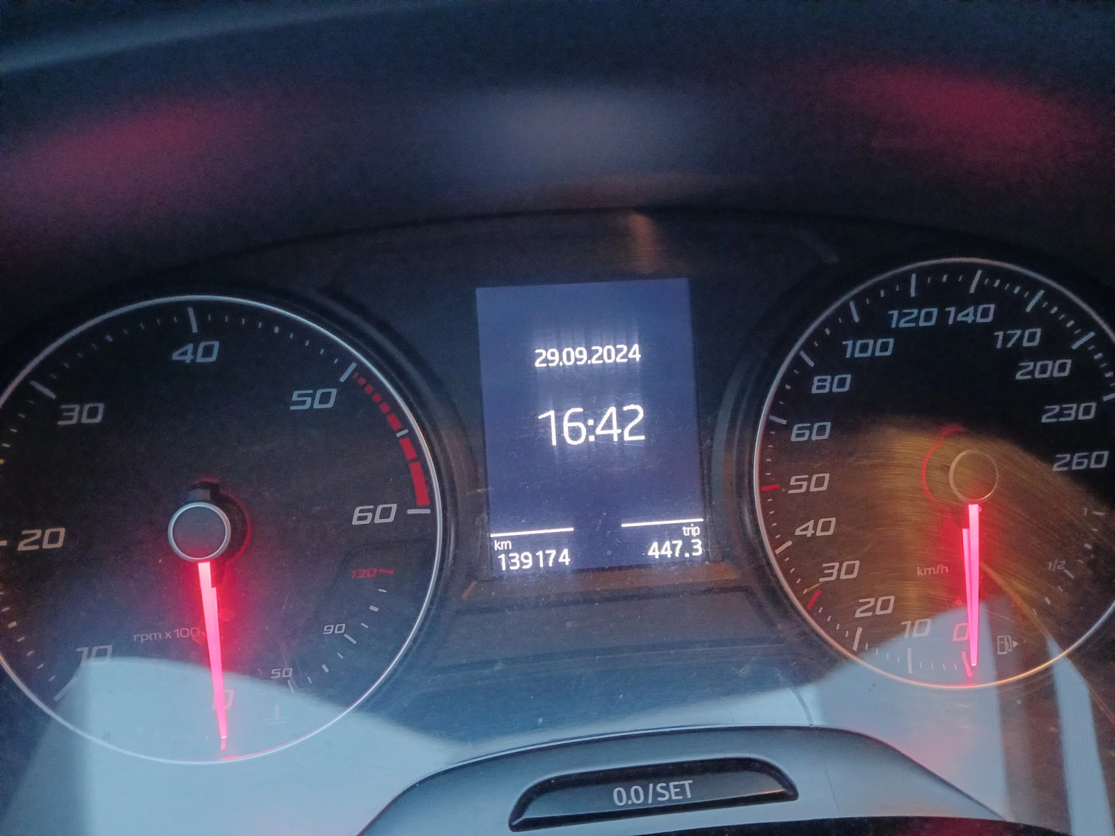 Seat Leon 1.6 TDI | Mobile.bg — изображение 11