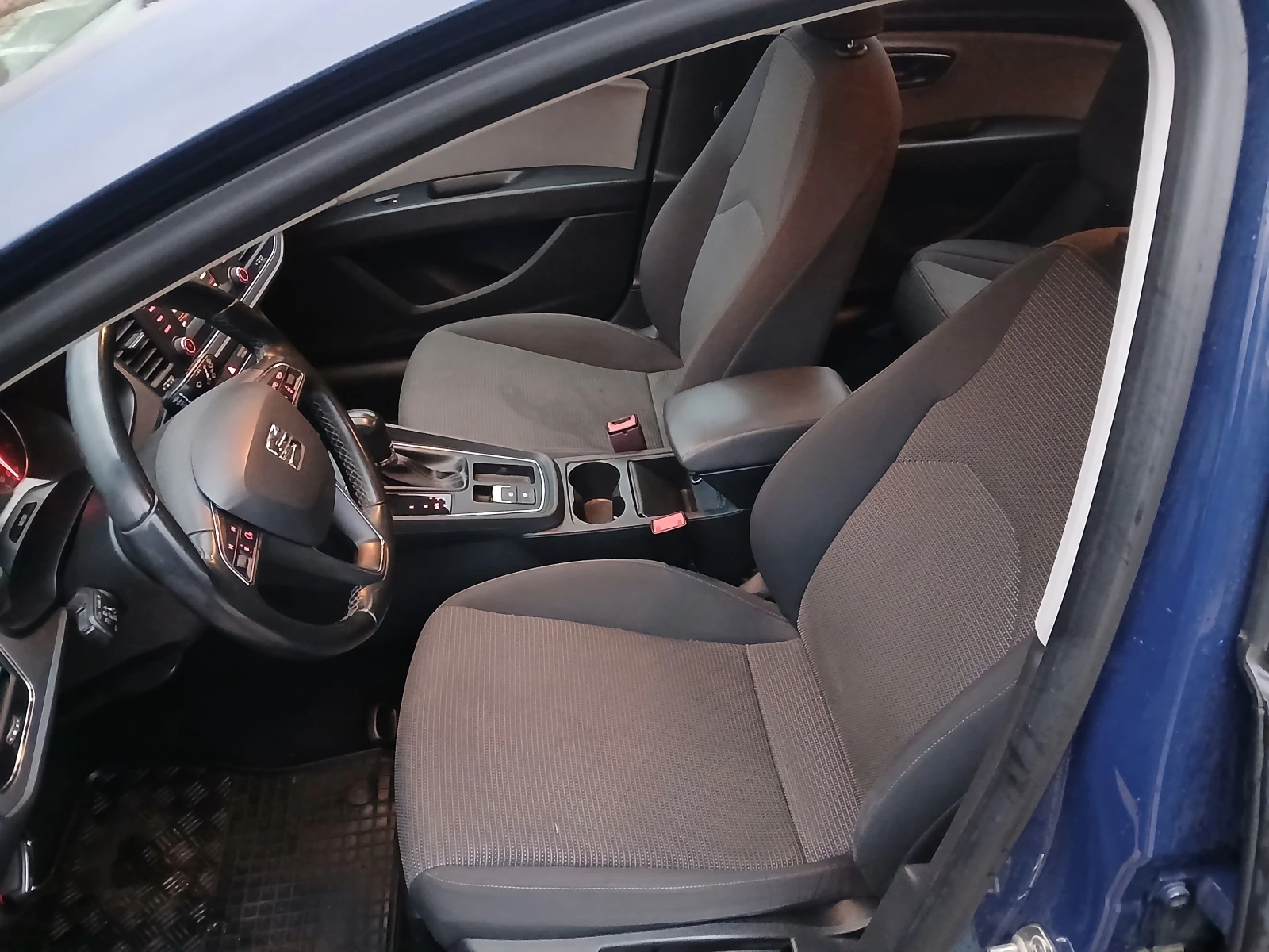 Seat Leon 1.6 TDI | Mobile.bg — изображение 13