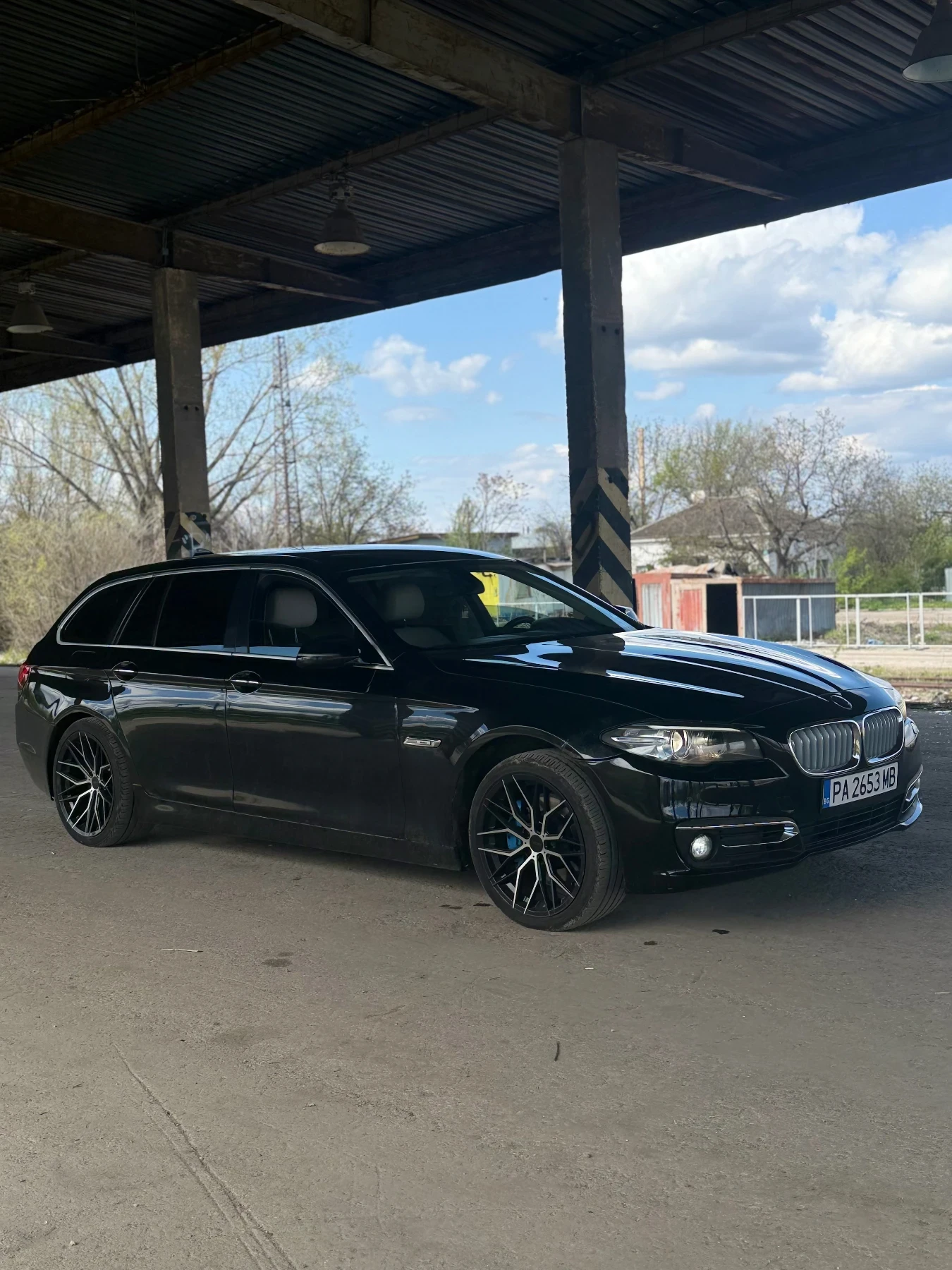 BMW 525 Facelift X-Drive  - изображение 2