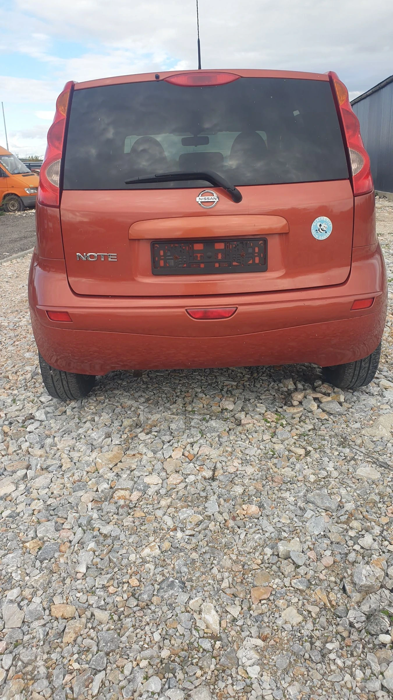 Nissan Note 1.4 - изображение 5