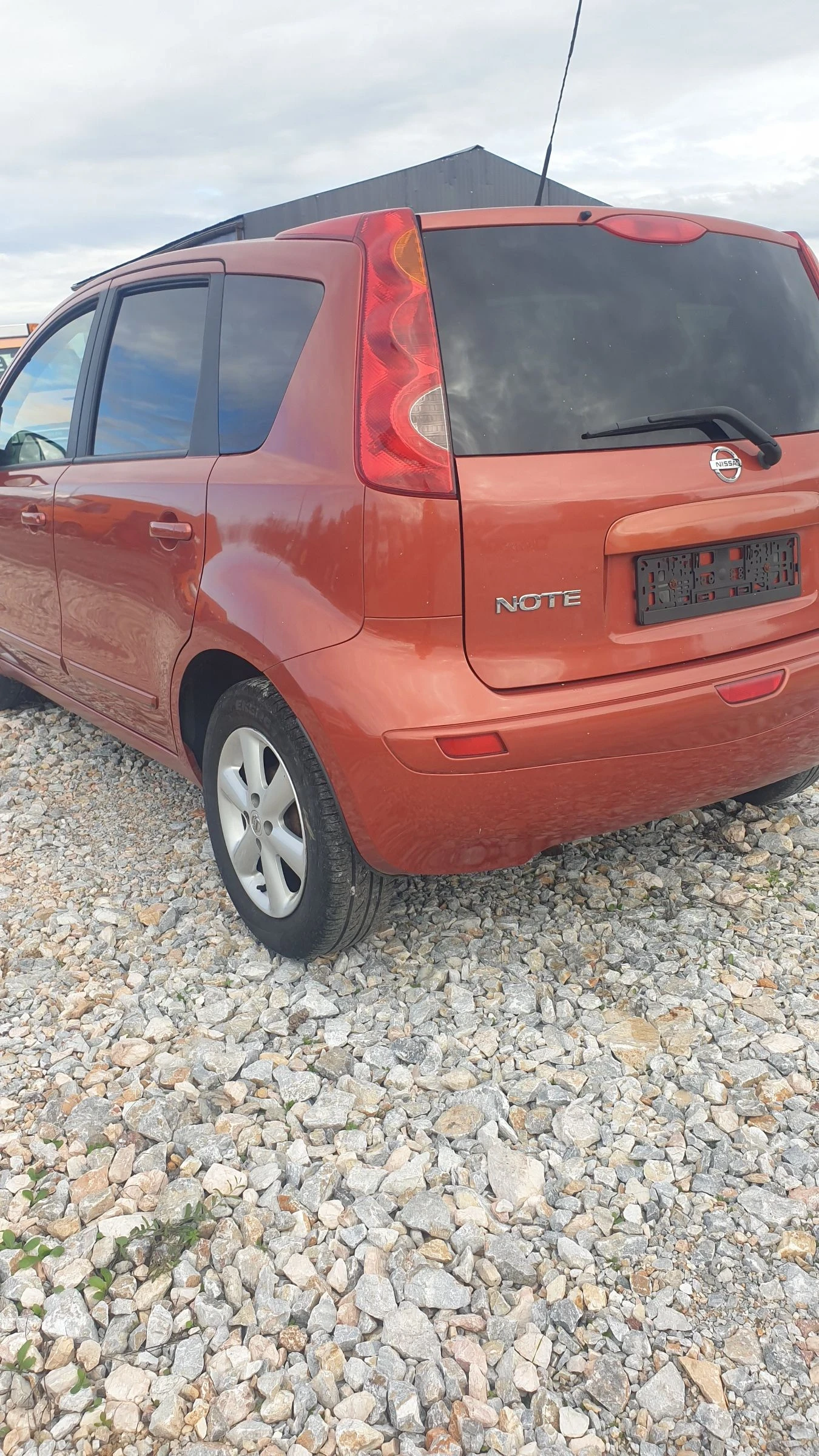 Nissan Note 1.4 - изображение 4