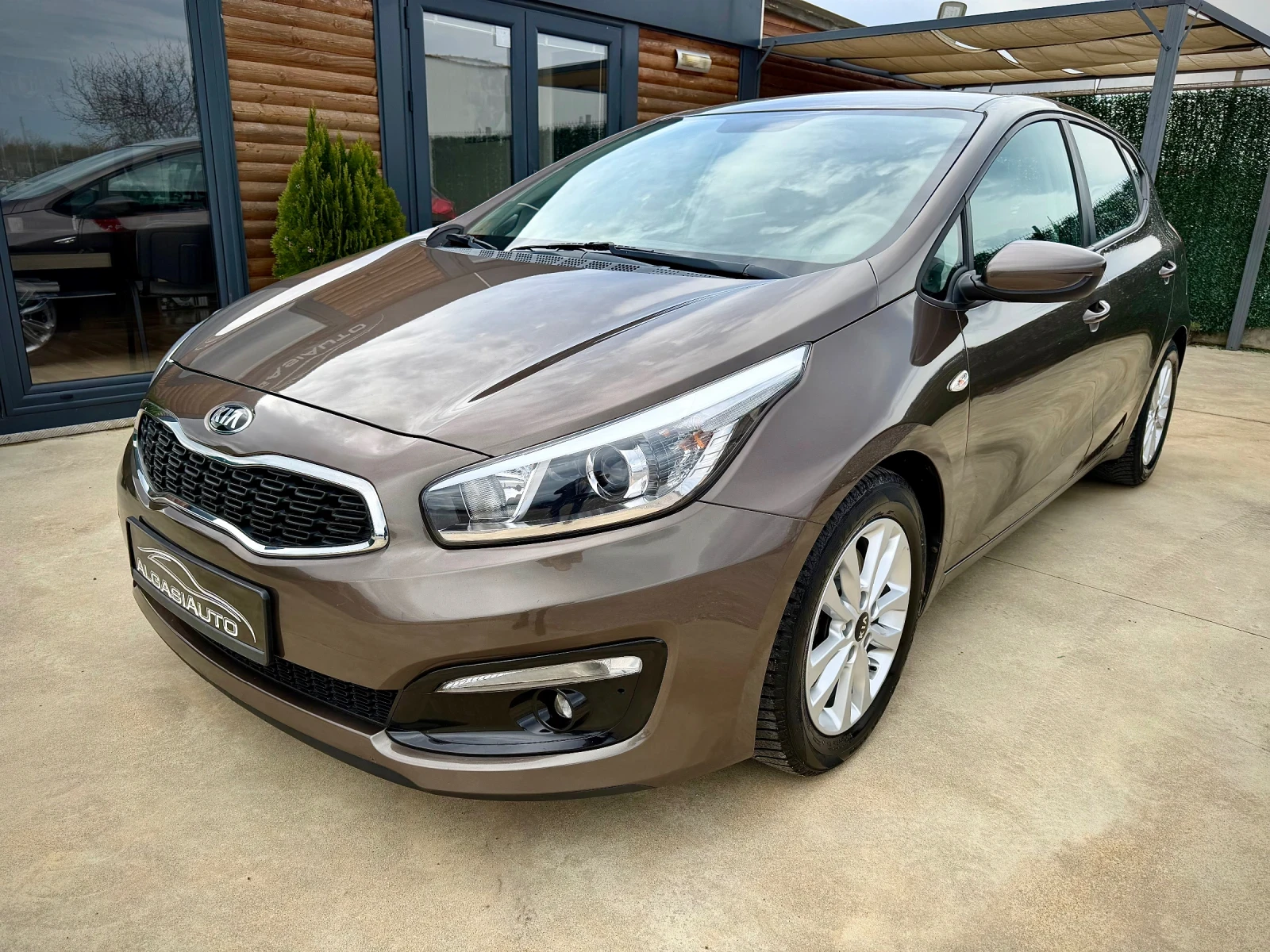 Kia Ceed 1.4 MPI* FACELIFT* EURO 6 - изображение 8