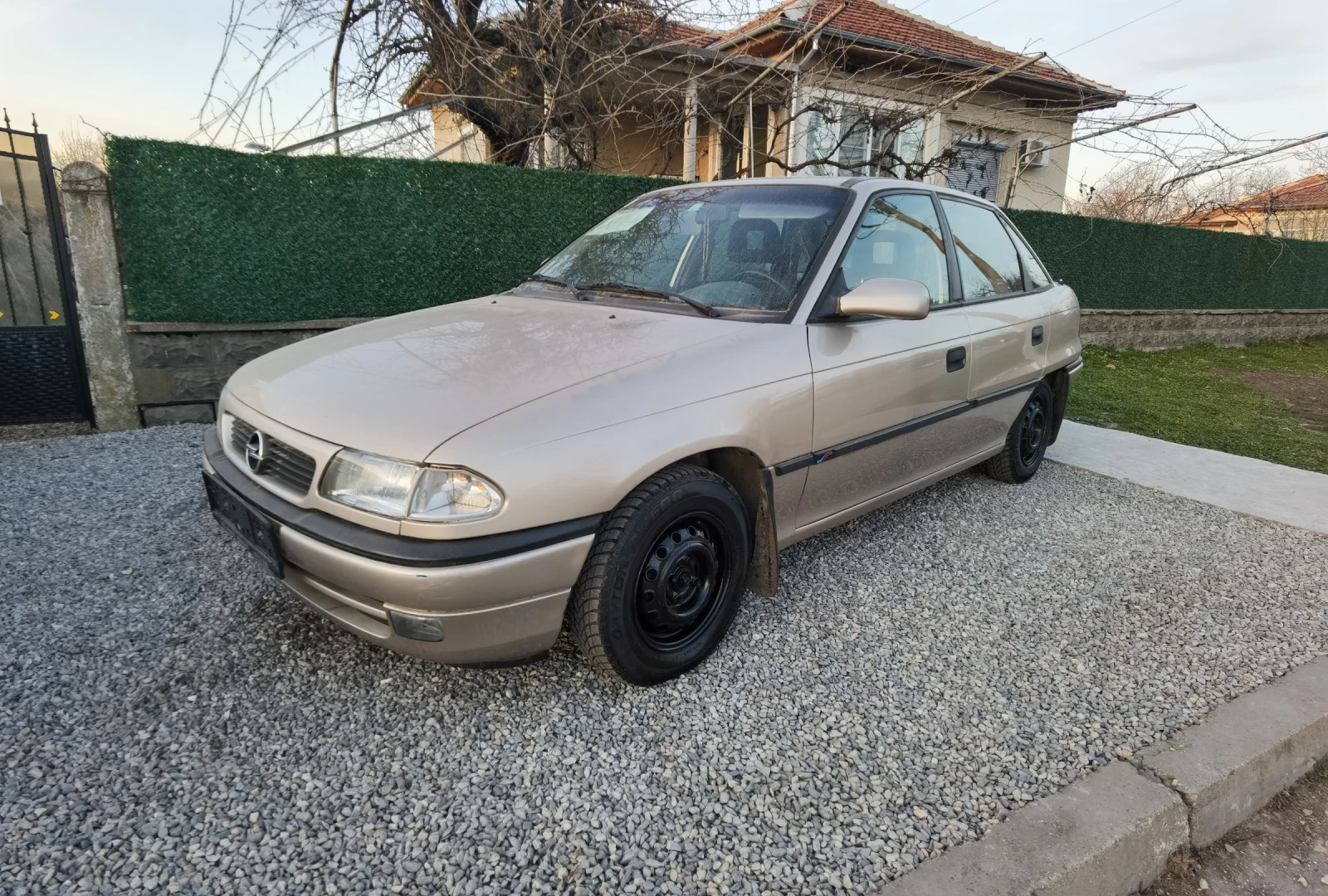 Opel Astra 1.7TD 87000km!!!, снимка 17 - Автомобили и джипове - 53473440