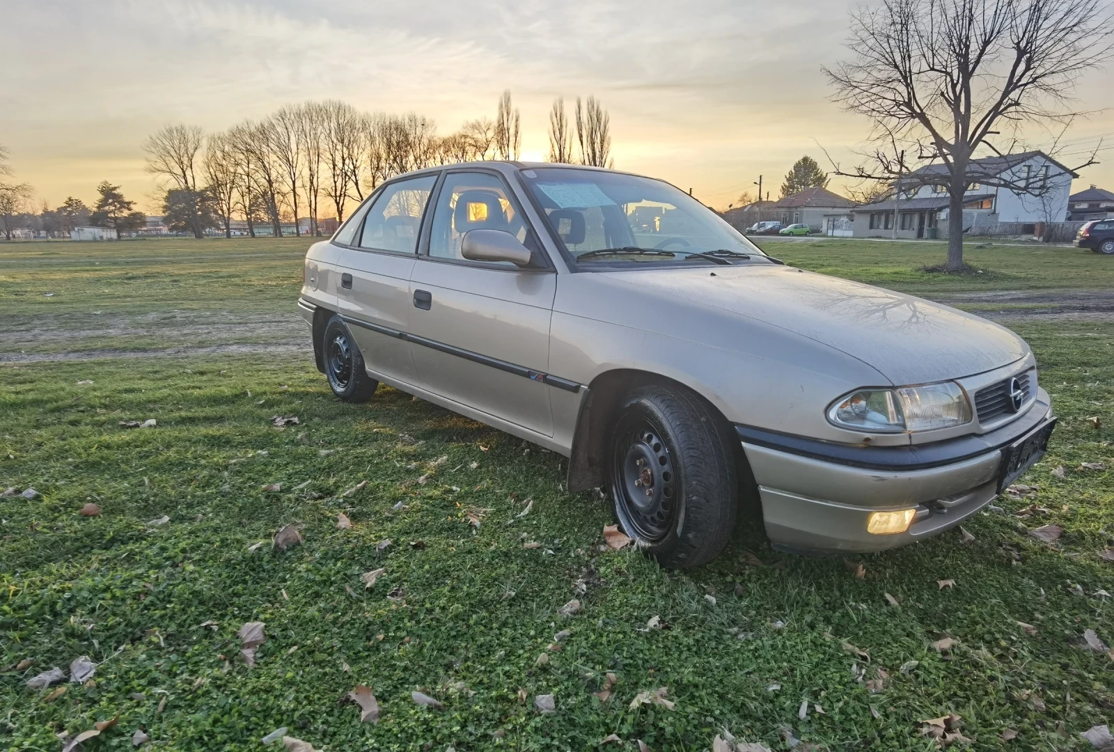 Opel Astra 1.7TD 87000km!!!, снимка 6 - Автомобили и джипове - 53473440