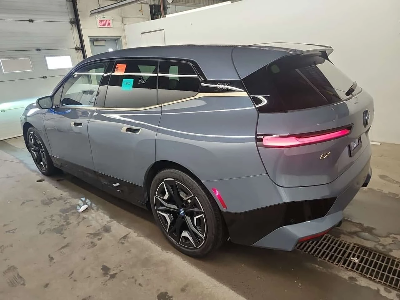 BMW iX XDRIVE50| PANO| HUD| 360| AMBIENT| , снимка 4 - Автомобили и джипове - 54084922