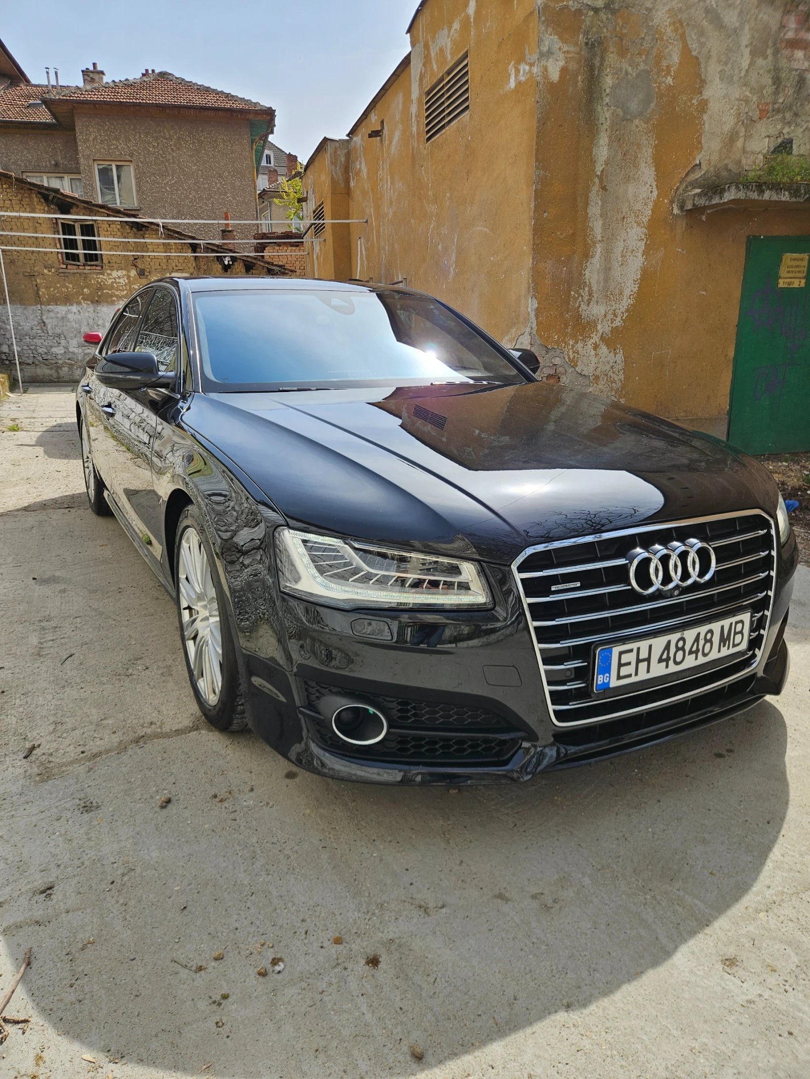 Audi A8, снимка 2 - Автомобили и джипове - 54182273