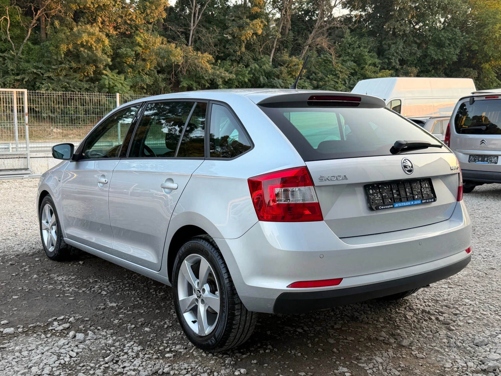 Skoda Rapid DIESEL* AVTOMAT* KLIMA* EVRO5, снимка 6 - Автомобили и джипове - 54206617