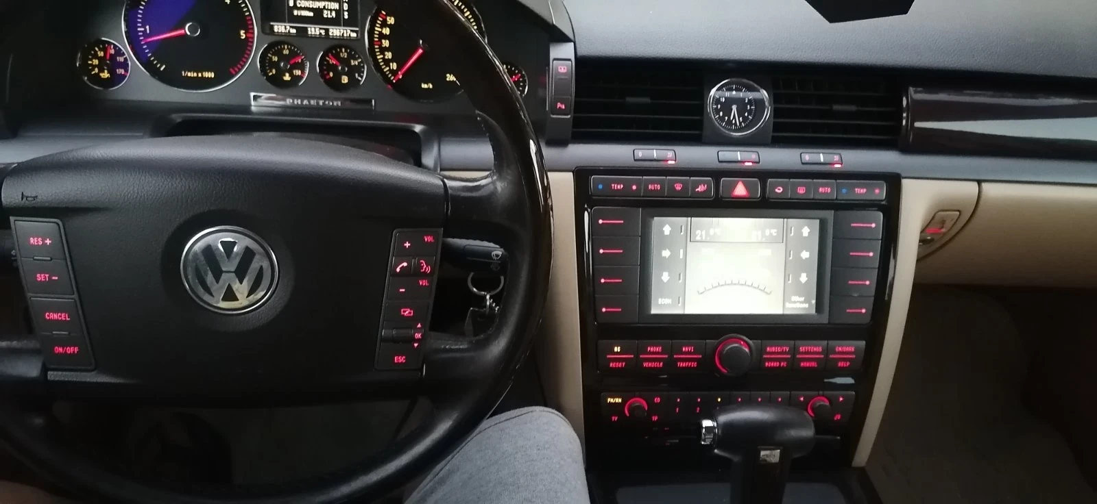 VW Phaeton, снимка 9 - Автомобили и джипове - 54237426