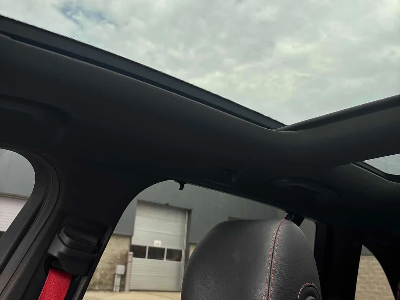 Mercedes-Benz C 43 AMG /360/DISTRONIC/BURMESTER , снимка 11 - Автомобили и джипове - 54577316