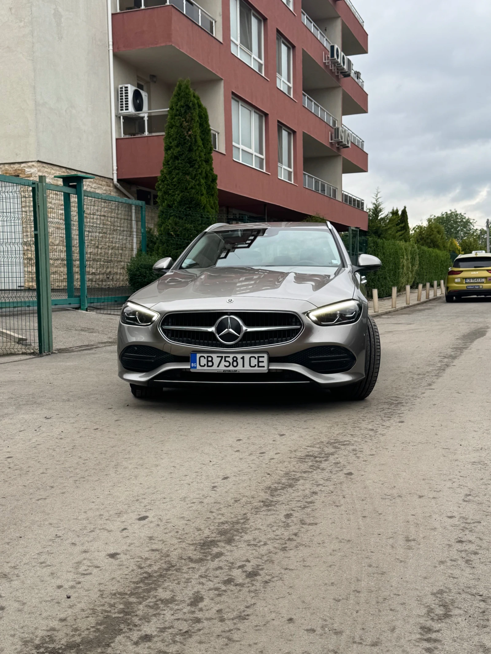 Mercedes-Benz C 300 Гаранционен, 360 камера, Dual амбиентно