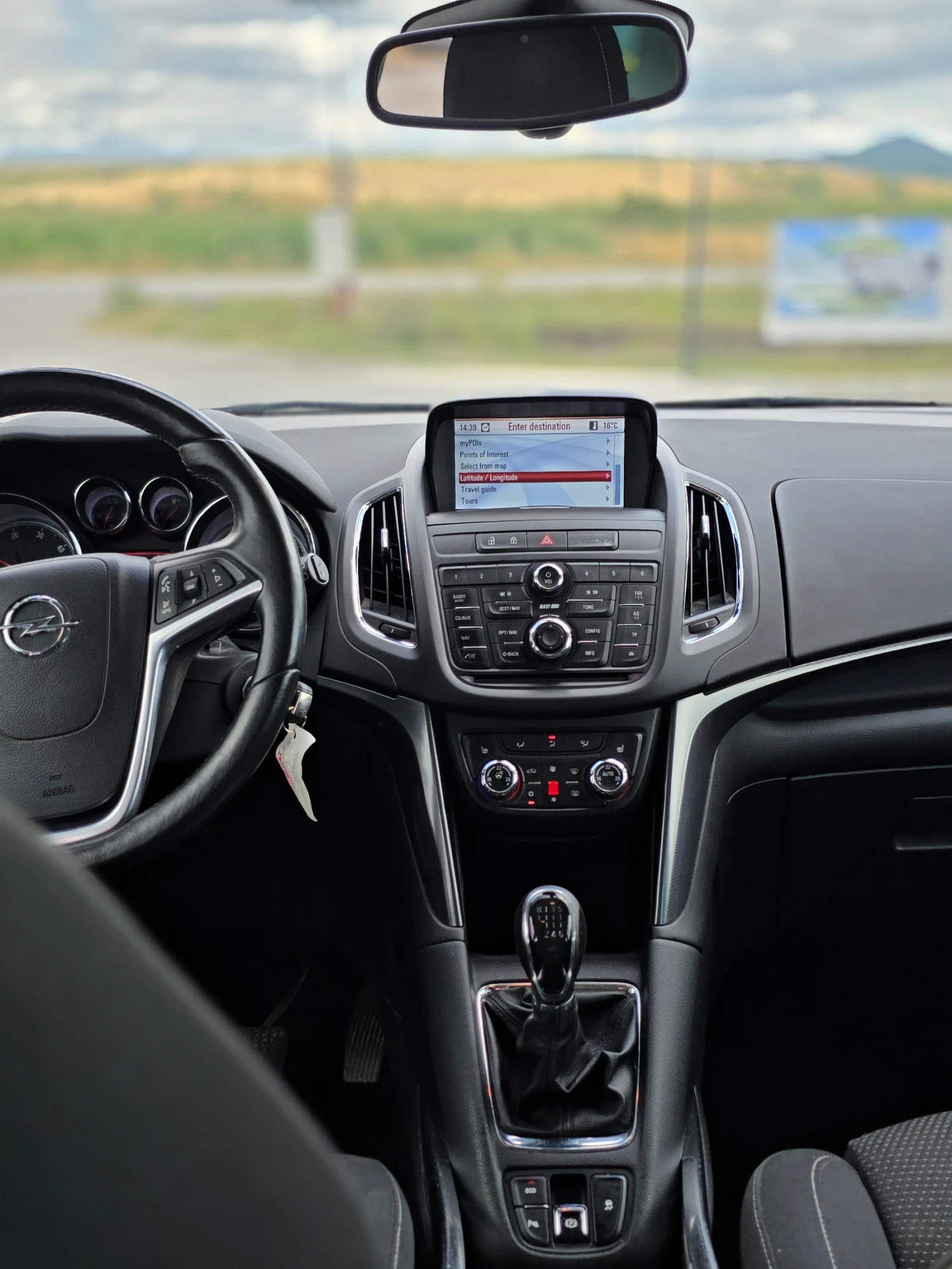Opel Zafira Zafira Tourer 2.0 CDTI Innovation, снимка 9 - Автомобили и джипове - 55433369