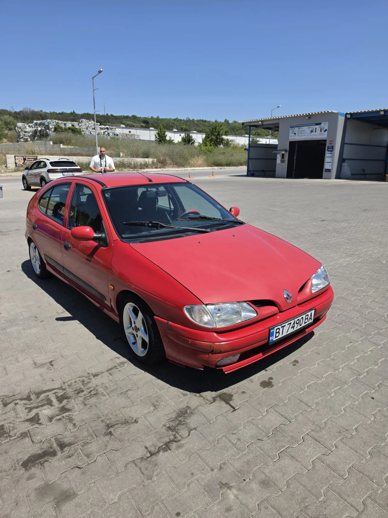 Renault Megane Renault Megane 1997 1.6 75 кс, снимка 2 - Автомобили и джипове - 55476825