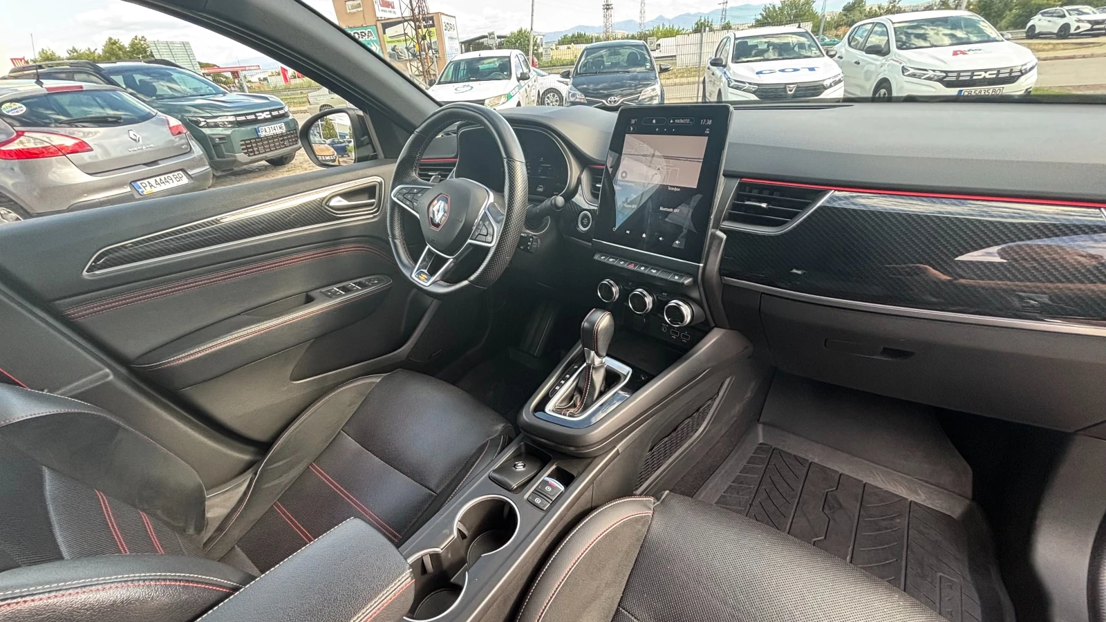 Renault Arkana TCe 140 EDC R.S. LINE, снимка 11 - Автомобили и джипове - 55595879