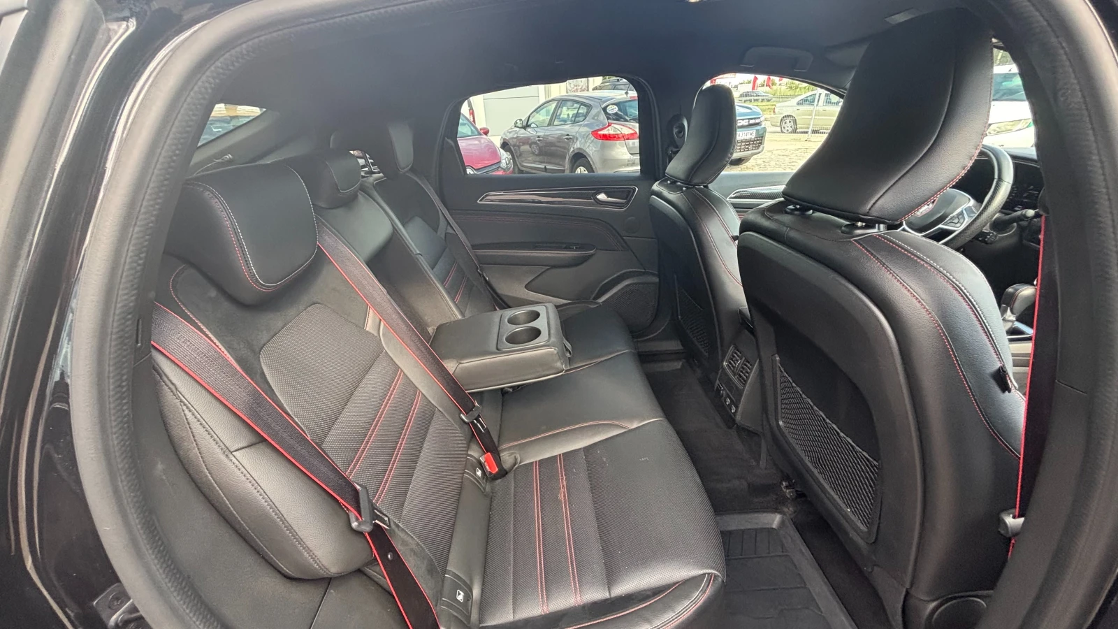 Renault Arkana TCe 140 EDC R.S. LINE, снимка 9 - Автомобили и джипове - 55595879
