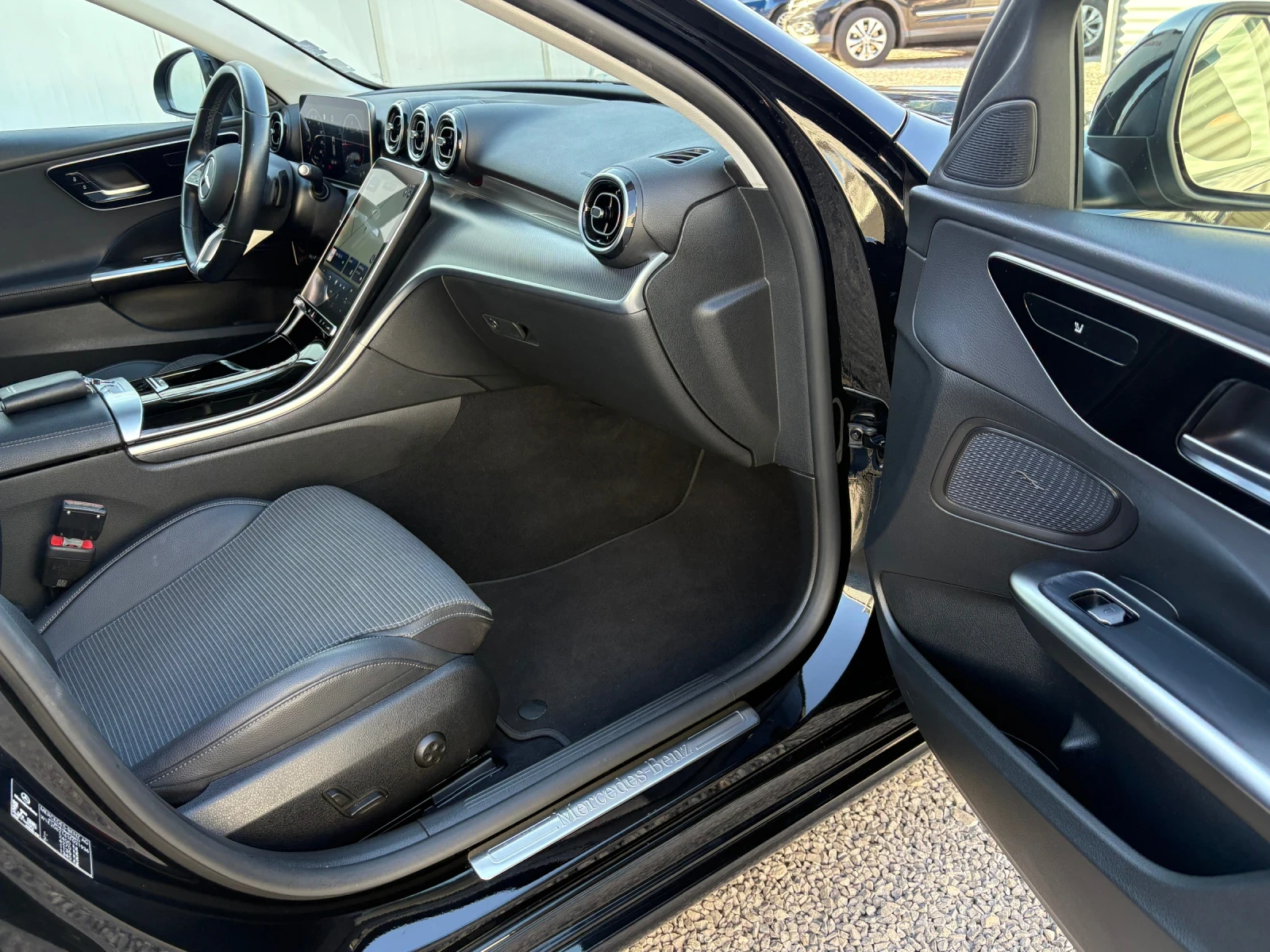 Mercedes-Benz C 220 C-220CDI-MILD HYBRID, снимка 9 - Автомобили и джипове - 55992387