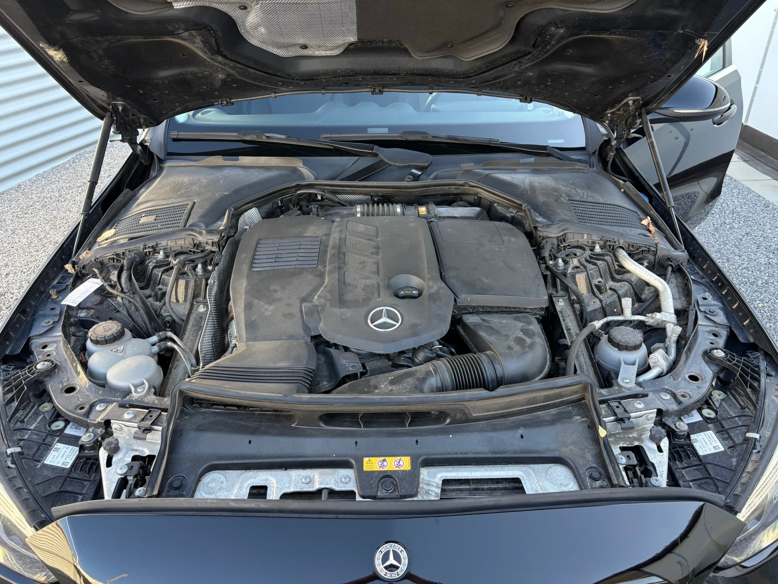 Mercedes-Benz C 220 C-220CDI-MILD HYBRID, снимка 17 - Автомобили и джипове - 55992387