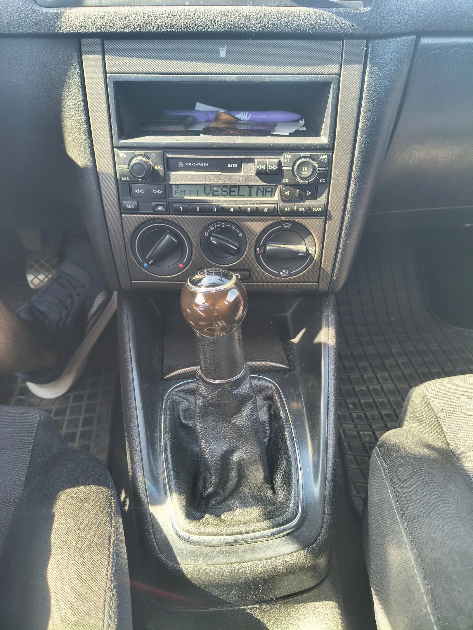 VW Bora 1.9 TDI, снимка 7 - Автомобили и джипове - 56158127