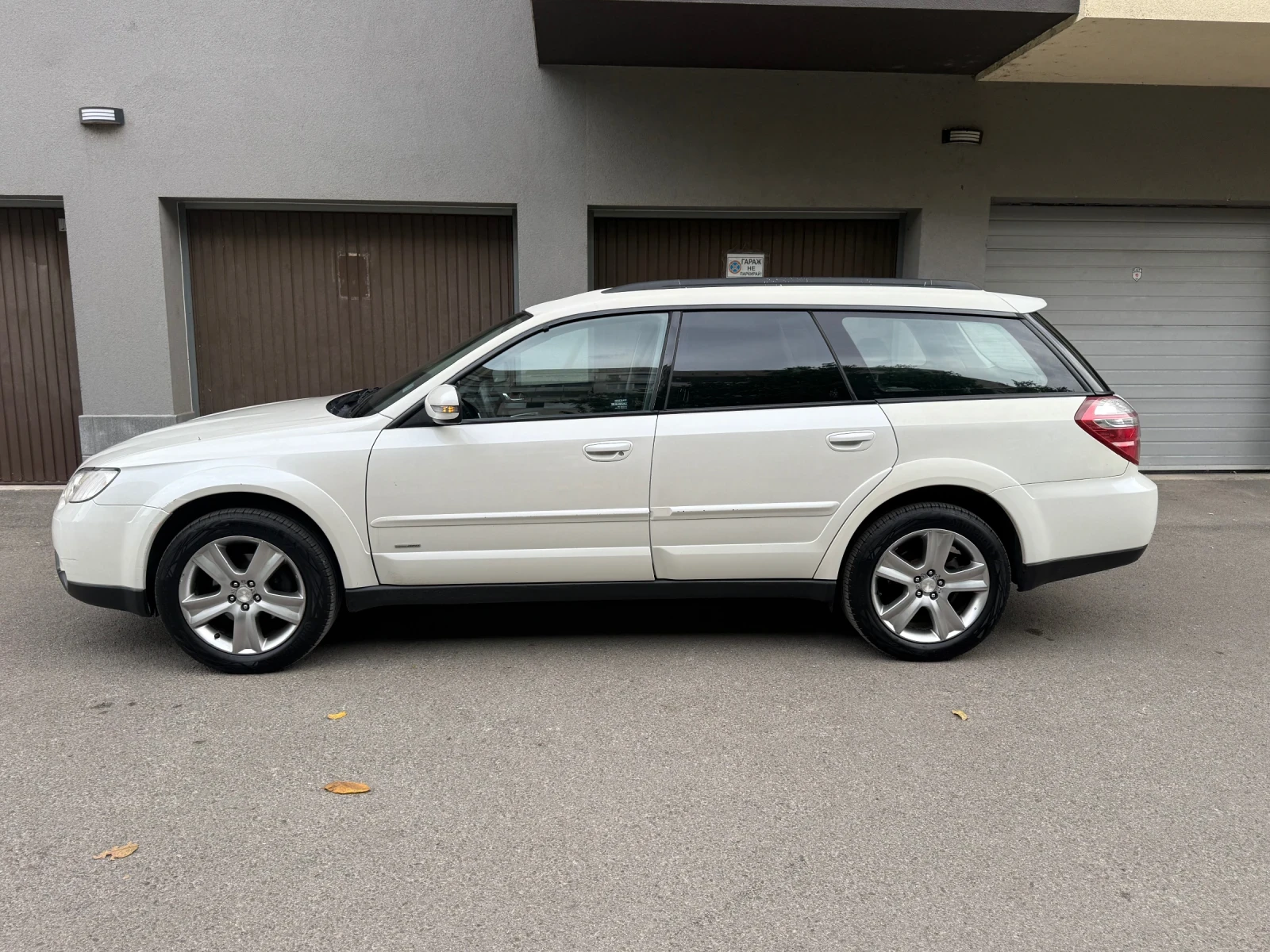 Subaru Outback 3.0, снимка 9 - Автомобили и джипове - 56167008
