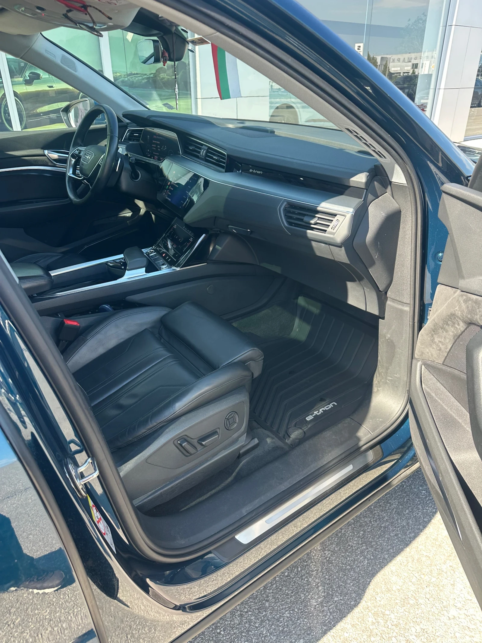 Audi E-Tron 55, снимка 14 - Автомобили и джипове - 56317745