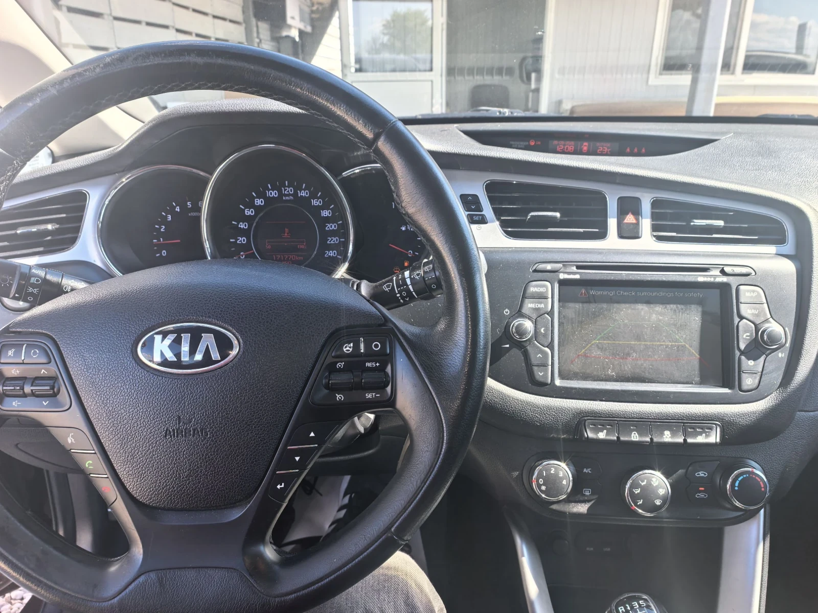 Kia Ceed 1, 6, снимка 11 - Автомобили и джипове - 56525099
