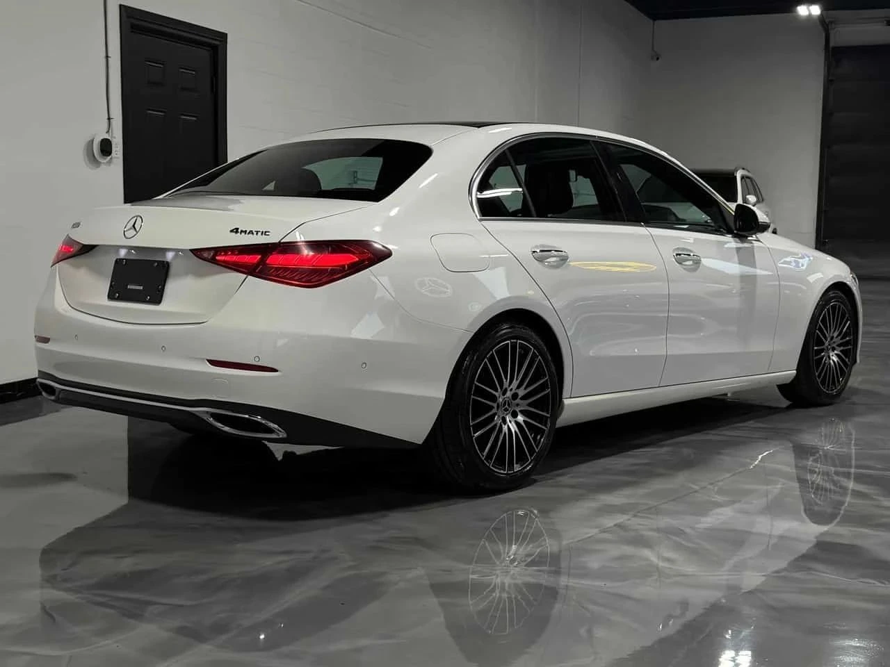 Mercedes-Benz C 300, снимка 2 - Автомобили и джипове - 56731941