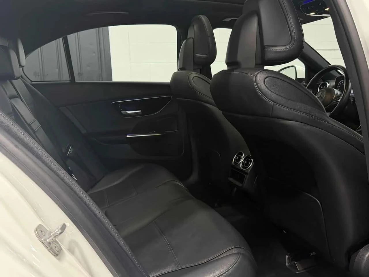 Mercedes-Benz C 300, снимка 11 - Автомобили и джипове - 56731941