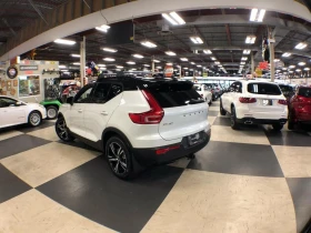 Volvo XC40 * R-DESIGN T5 /NAV PAN/ROOF/B/SPOT/CARPLAY/CAMERA | Mobile.bg    3