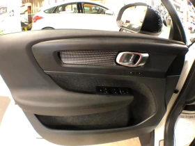 Volvo XC40 * R-DESIGN T5 /NAV PAN/ROOF/B/SPOT/CARPLAY/CAMERA | Mobile.bg    12