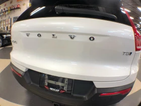 Volvo XC40 * R-DESIGN T5 /NAV PAN/ROOF/B/SPOT/CARPLAY/CAMERA | Mobile.bg    9