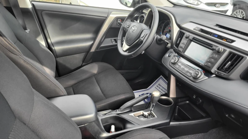 Toyota Rav4 2.0i, снимка 6 - Автомобили и джипове - 52390964