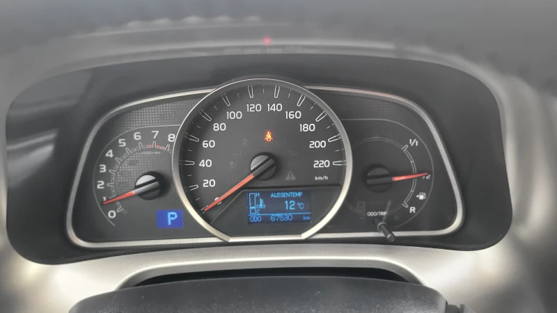 Toyota Rav4 2.0i, снимка 13 - Автомобили и джипове - 52390964