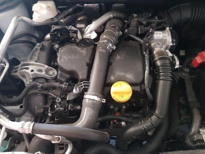 Nissan Qashqai 1.5/1.6ЧАСТИ, снимка 3 - Автомобили и джипове - 16799052