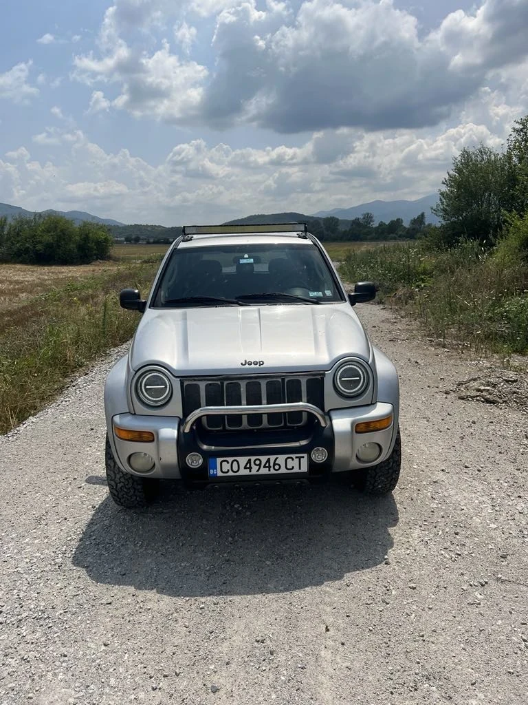 Jeep Cherokee Liberty, снимка 5 - Автомобили и джипове - 49066828