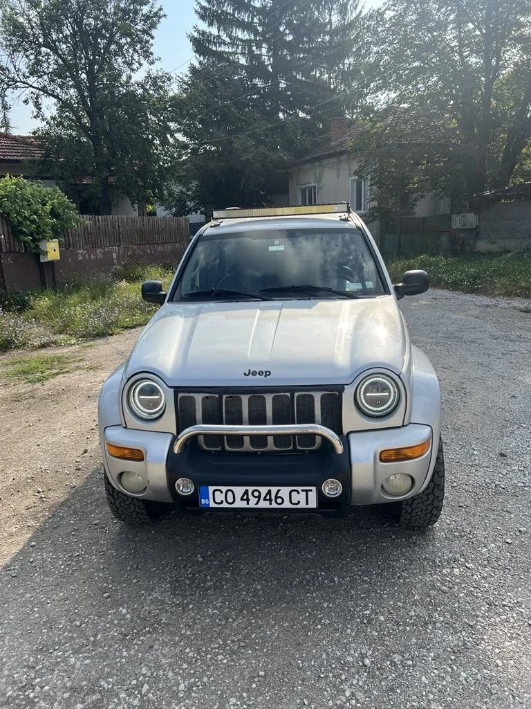 Jeep Cherokee Liberty, снимка 1 - Автомобили и джипове - 49066828