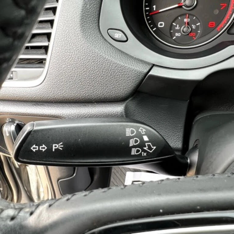 Audi Q3, снимка 16 - Автомобили и джипове - 53524816